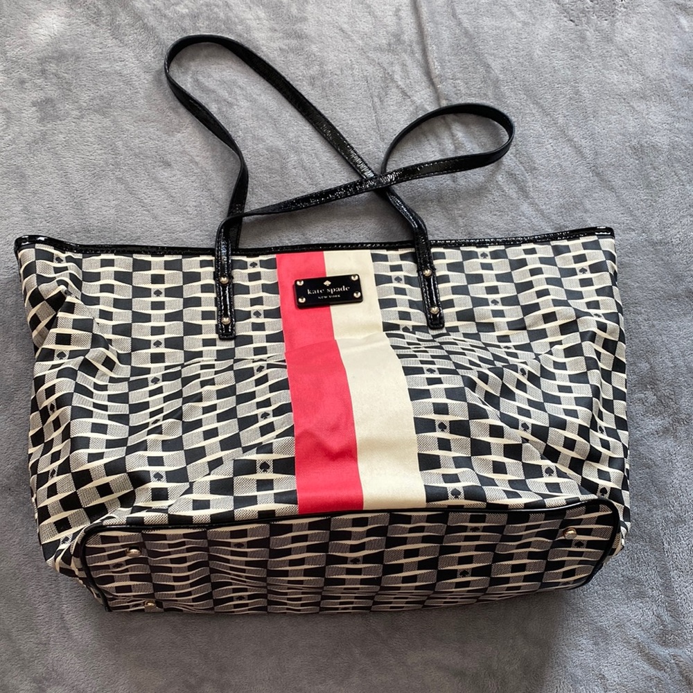 Kate Spade Harmony large purse- Black and off white pattern- NWT